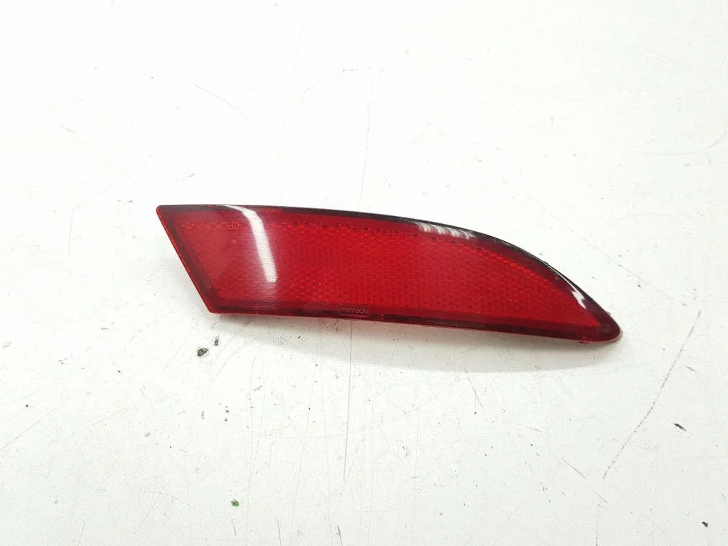 Rear tail light reflector BM51515B0AD