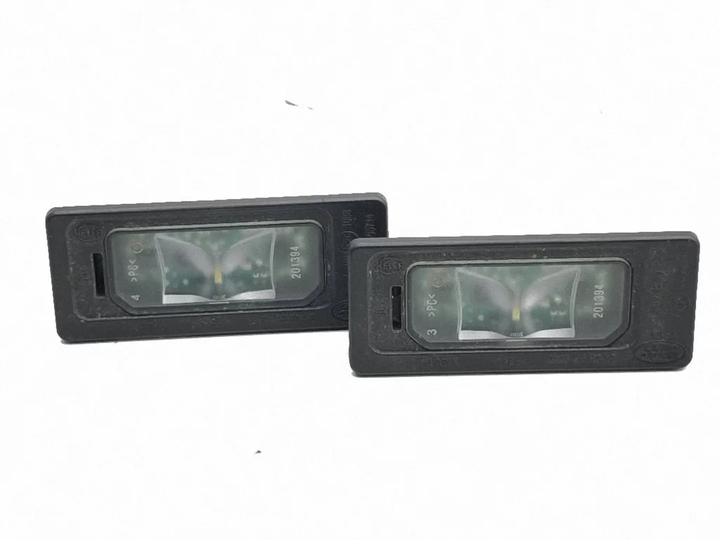 Number plate light GX7313B627AB