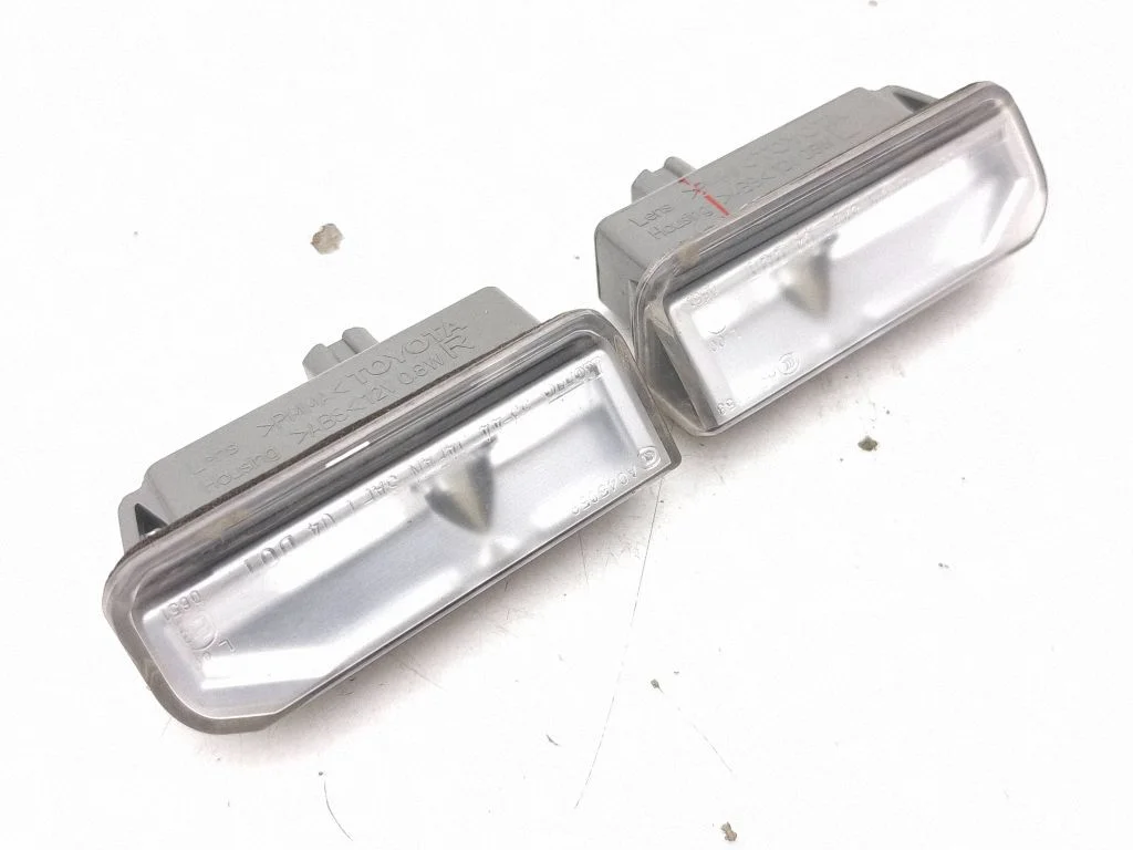 Number plate light A045053