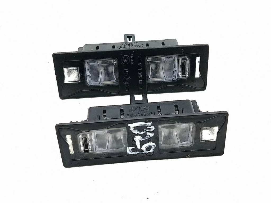 Numura zīmes apgaismojums 8W6943021