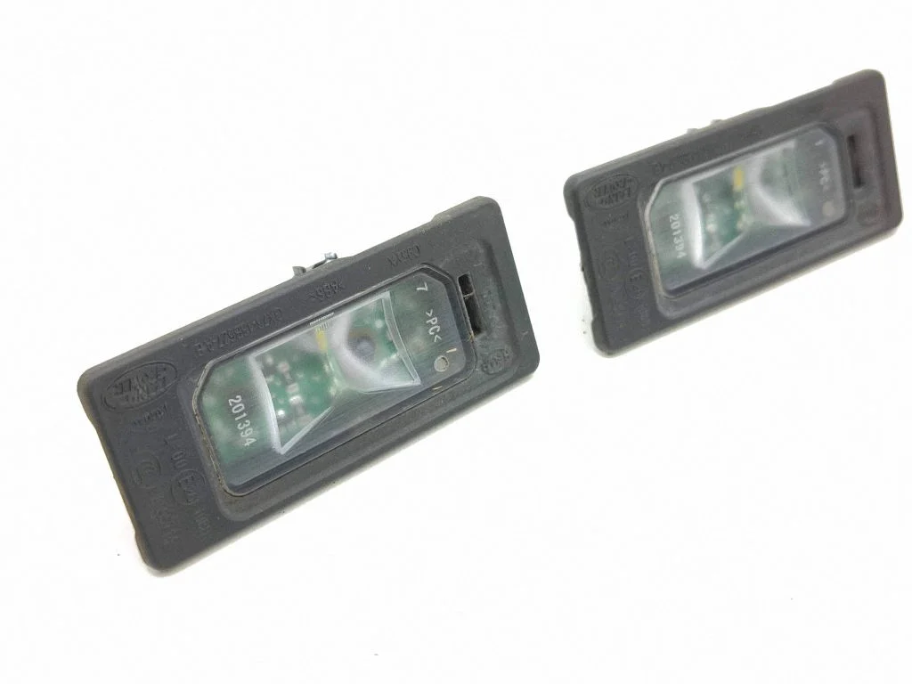 Number plate light GX7313B627AB