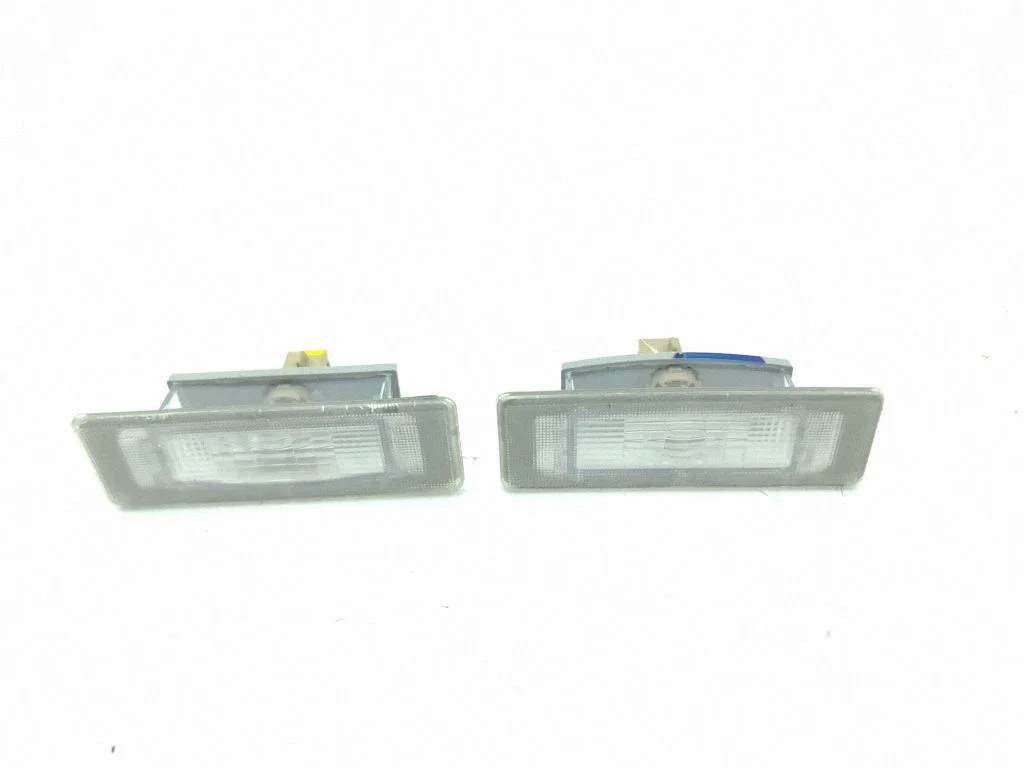 Number plate light 925012G000