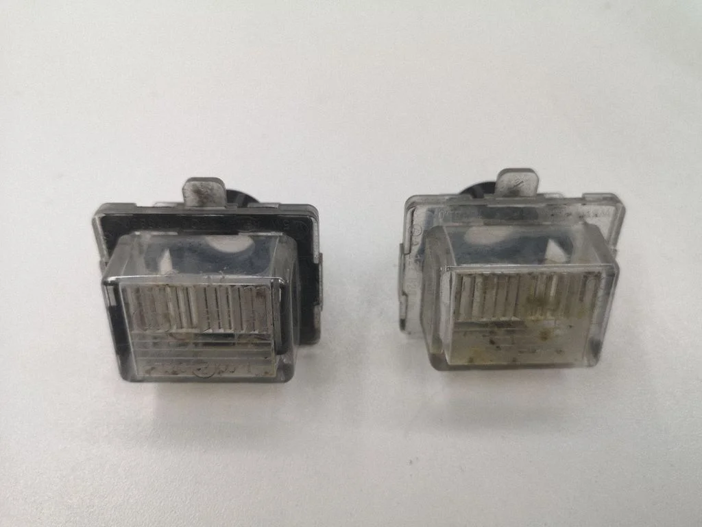 Number plate light