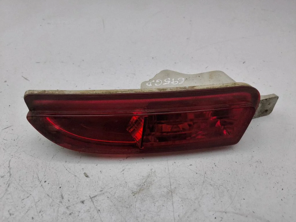 Rear fog light – right