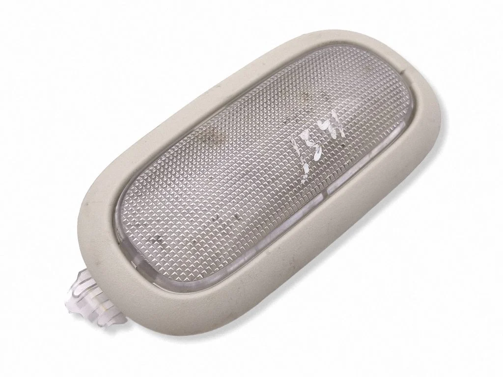 Rear seat light 1BC77TRMAA
