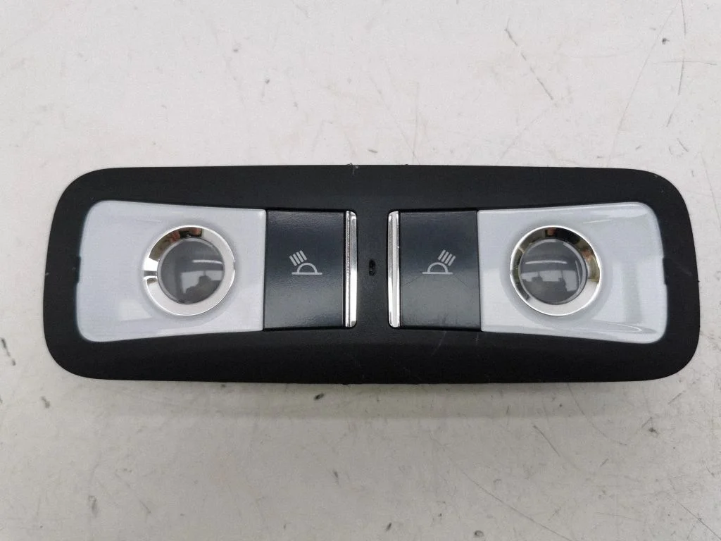 Tagaistmete valgustustuli – Honda HR-V (2015-2020)
