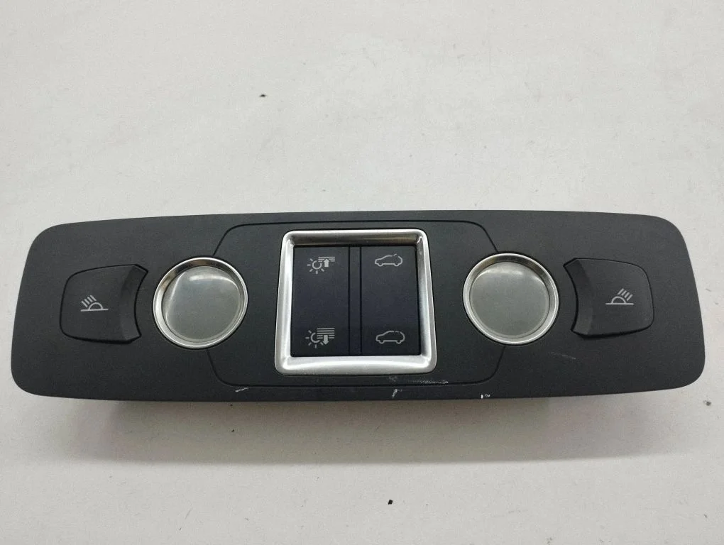Rear seat light 4L0947112