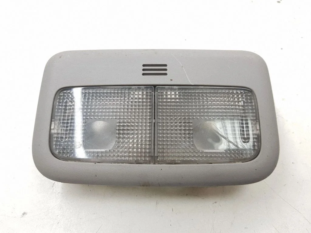 Tagaistmete valgustustuli – Toyota Yaris (2006-2011)