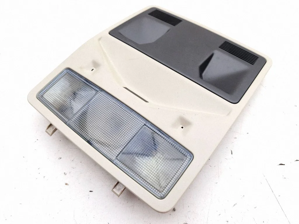 Front seat light AW9315K609AF