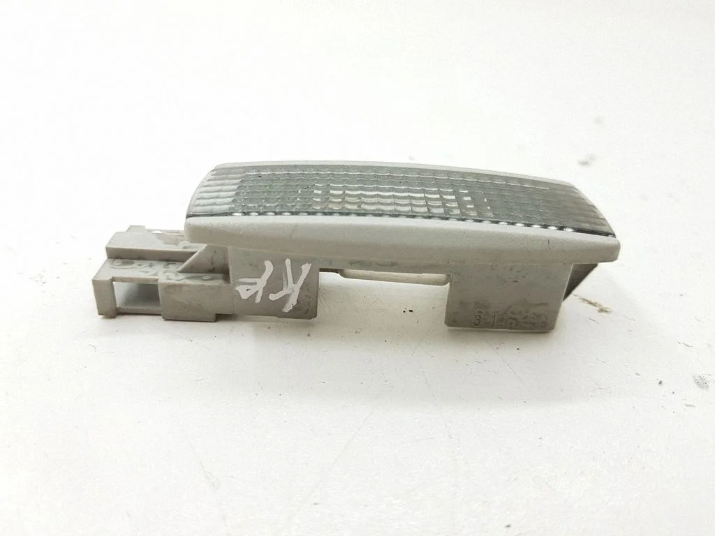 Front seat light 3B0947113
