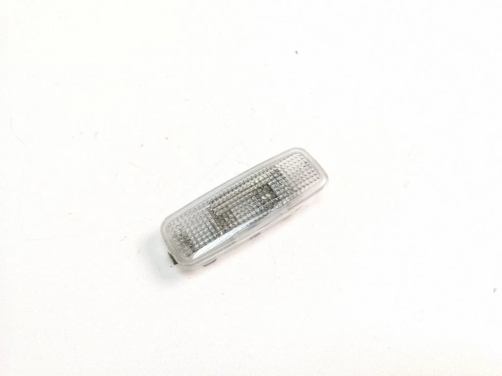 Front seat light – Audi A8 S8 D3 4E (2002-2009)