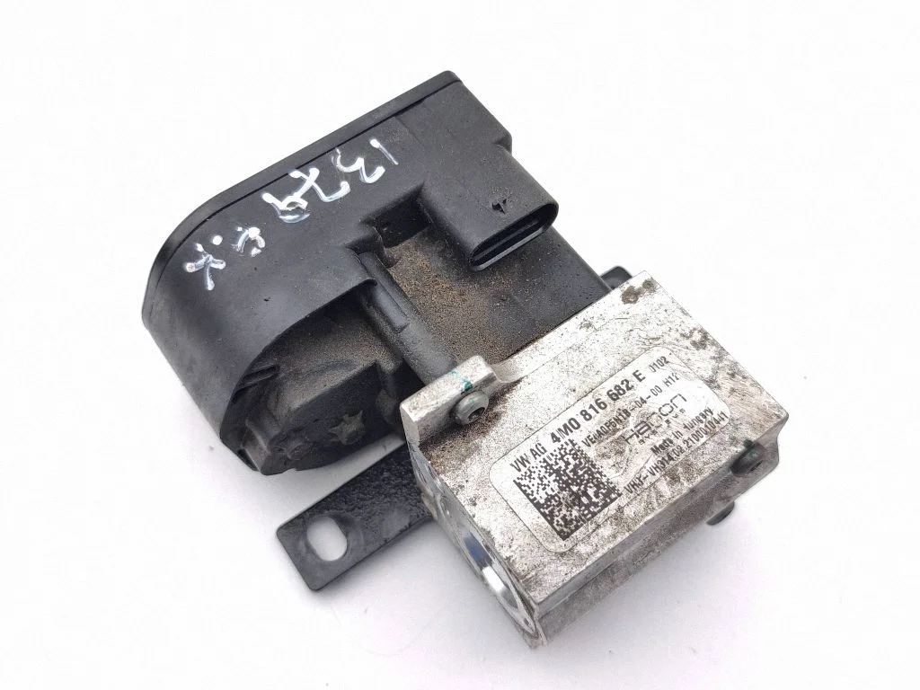 Air conditioning (A/C) expansion valve 4M0816682E