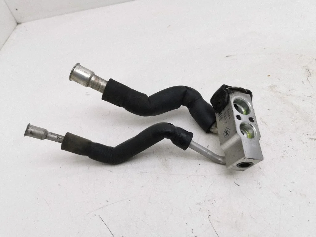 Air conditioning (A/C) expansion valve