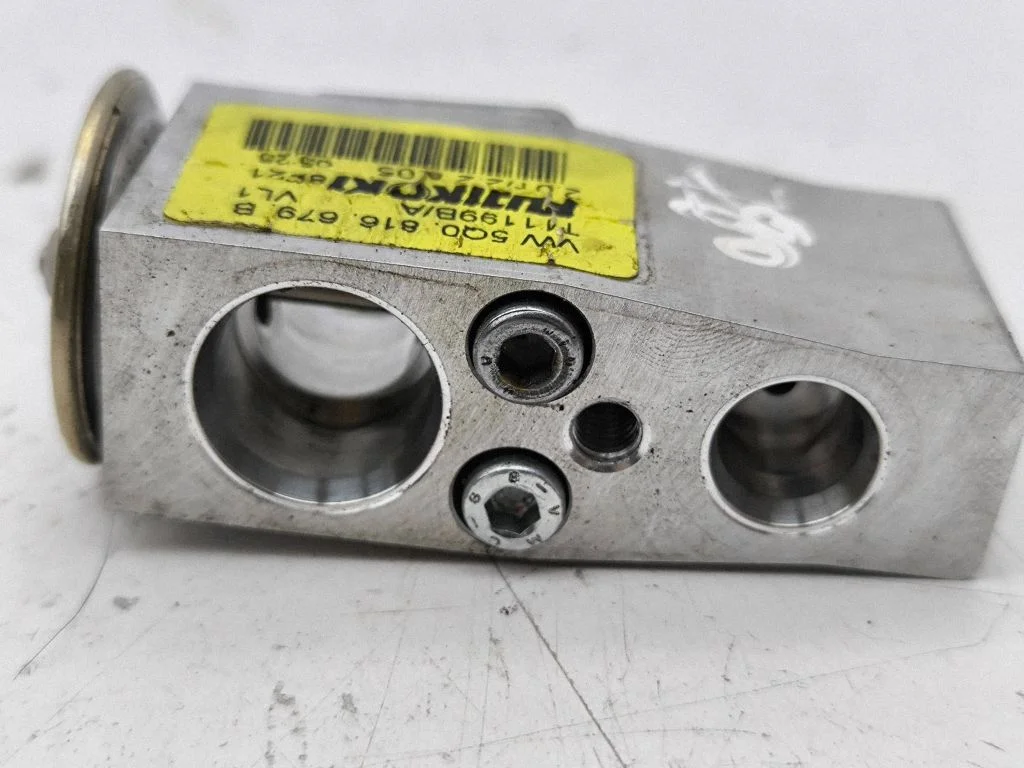 Air conditioning (A/C) expansion valve 5WC816103