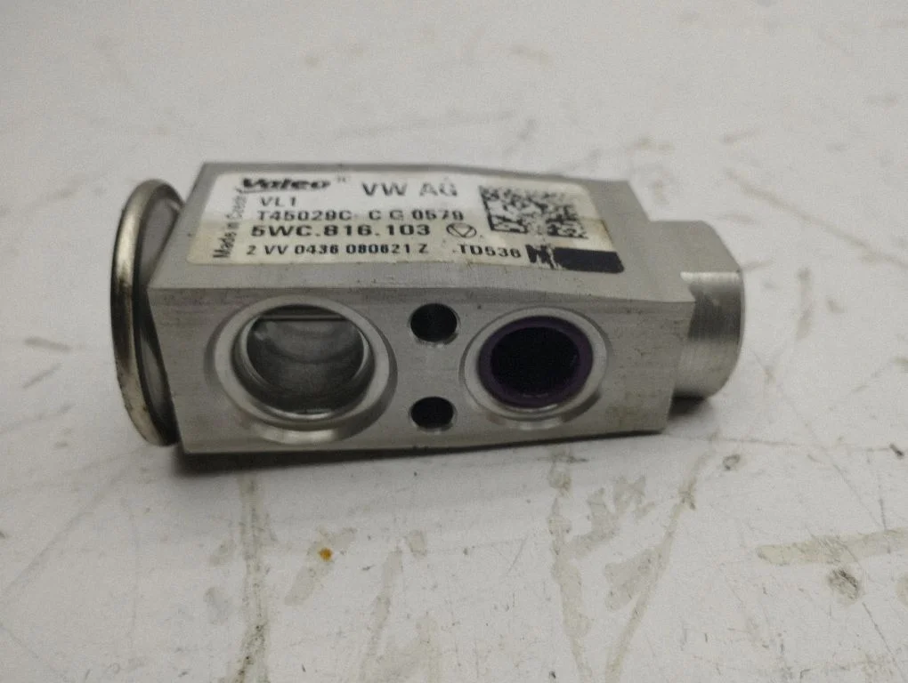 Air conditioning (A/C) expansion valve 5WC816103