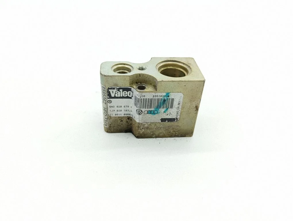 Air conditioning (A/C) expansion valve 1J1820103A
