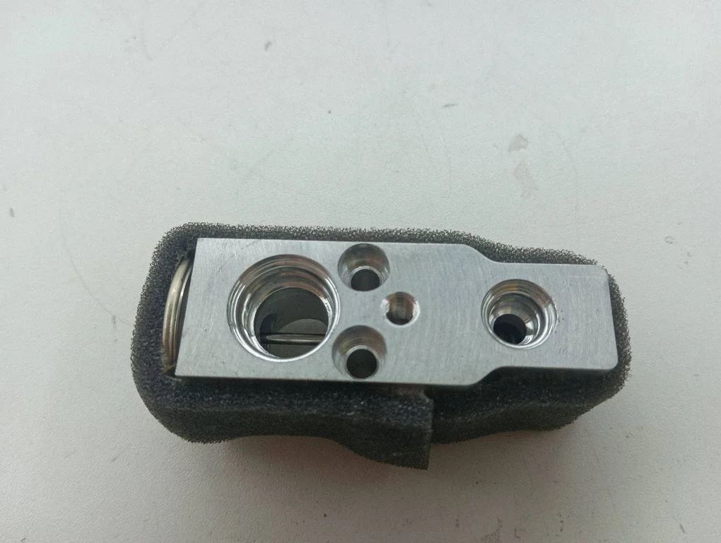 Air conditioning (A/C) expansion valve