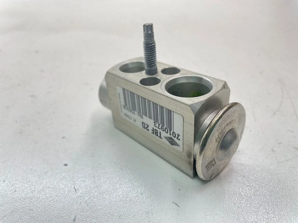 Gaisa kondicioniera izplešanās vārsts 7010973