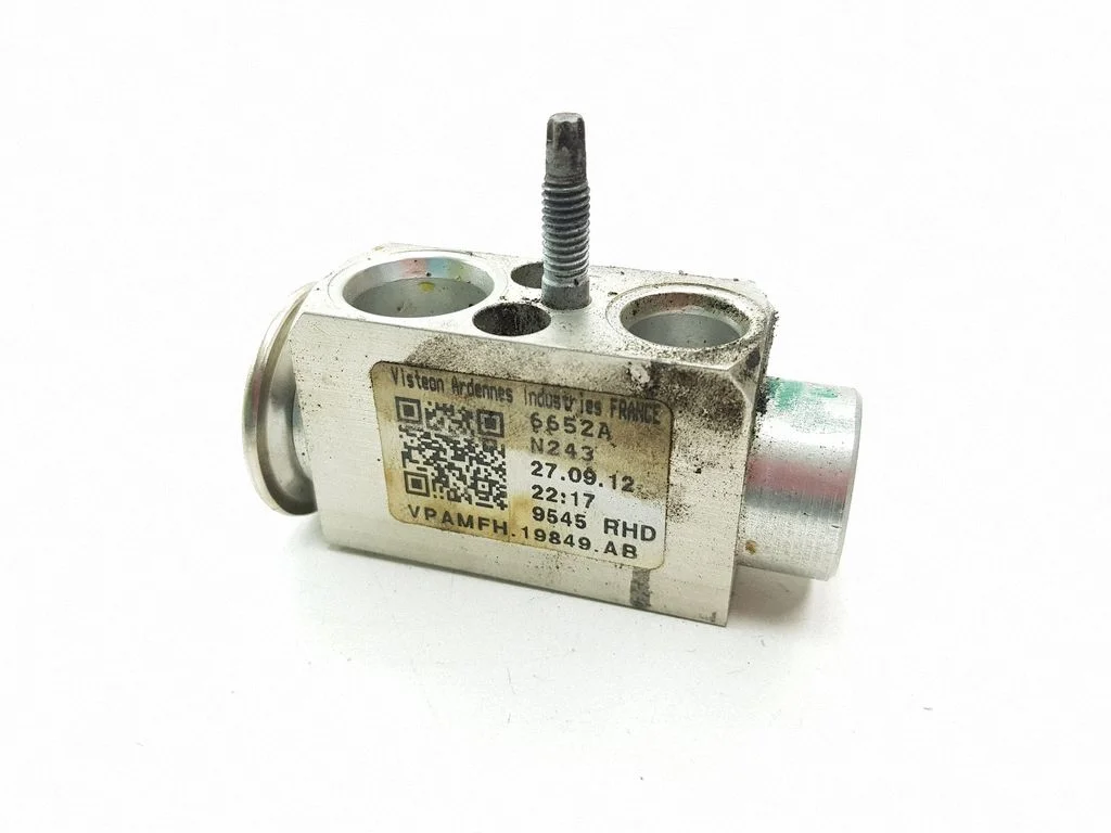 Air conditioning (A/C) expansion valve AV6N19849AB