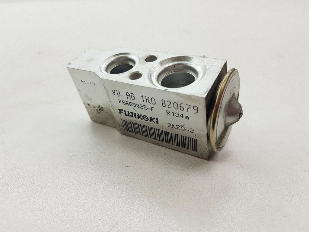 Air conditioning (A/C) expansion valve 1K0820679