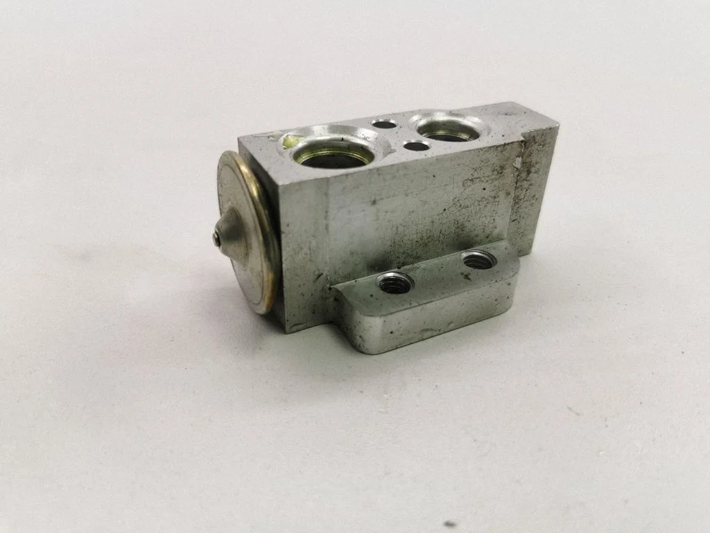 Air conditioning (A/C) expansion valve 4G0820181A