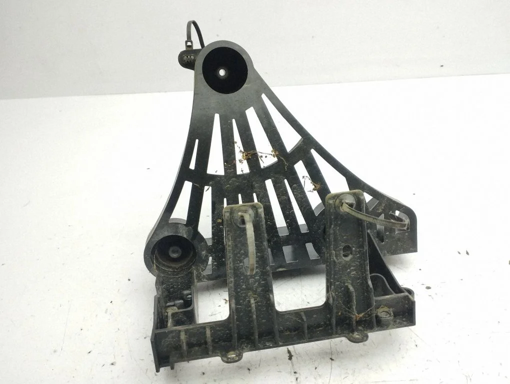 A/C compressor mount bracket 167362700C
