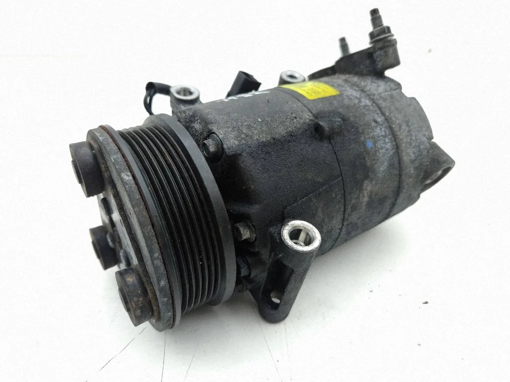 Air conditioning (A/C) compressor (pump) AV6119D629DB