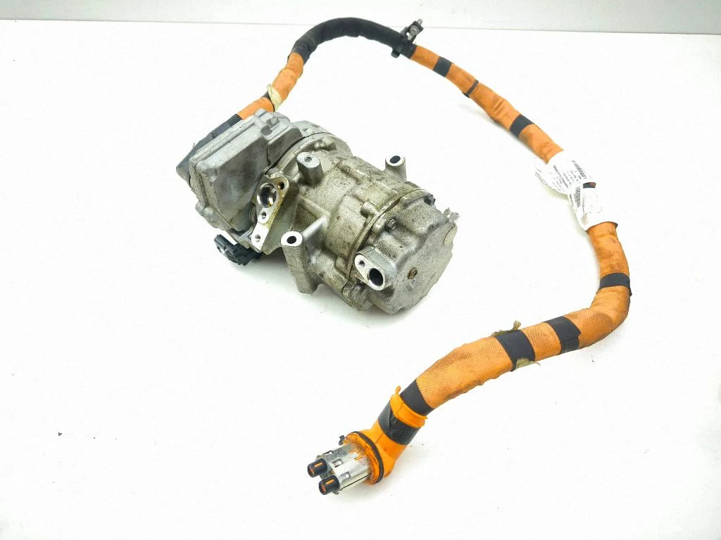 Air conditioning (A/C) compressor (pump) 926000464R