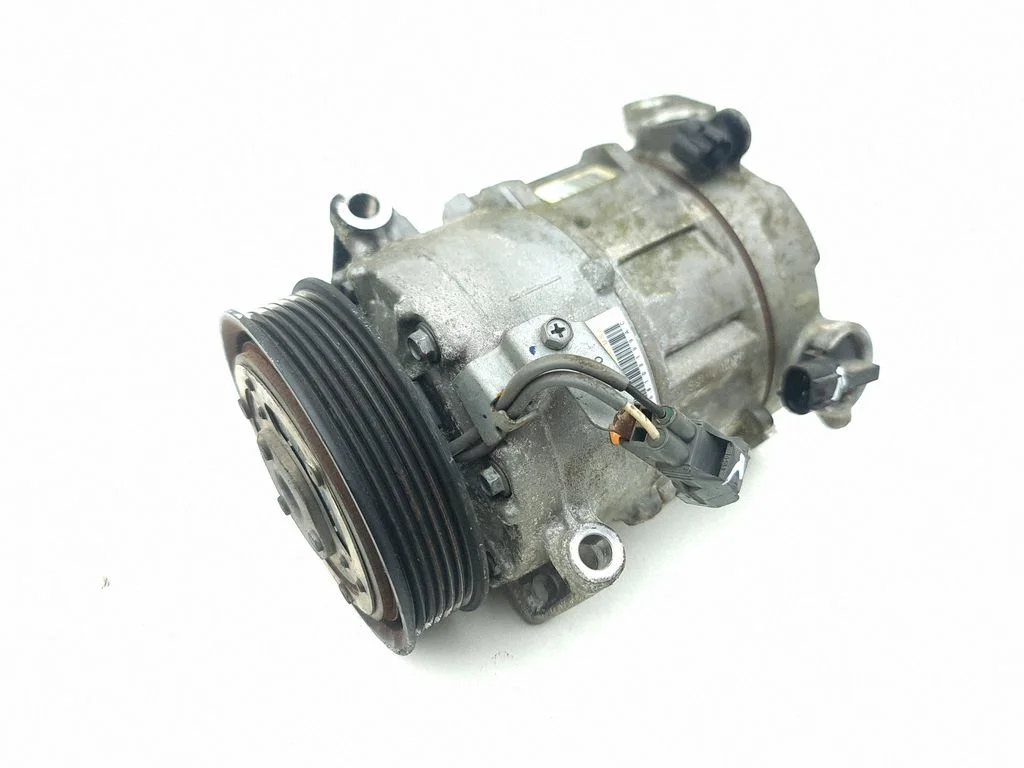 Air conditioning (A/C) compressor (pump) MC4471606712