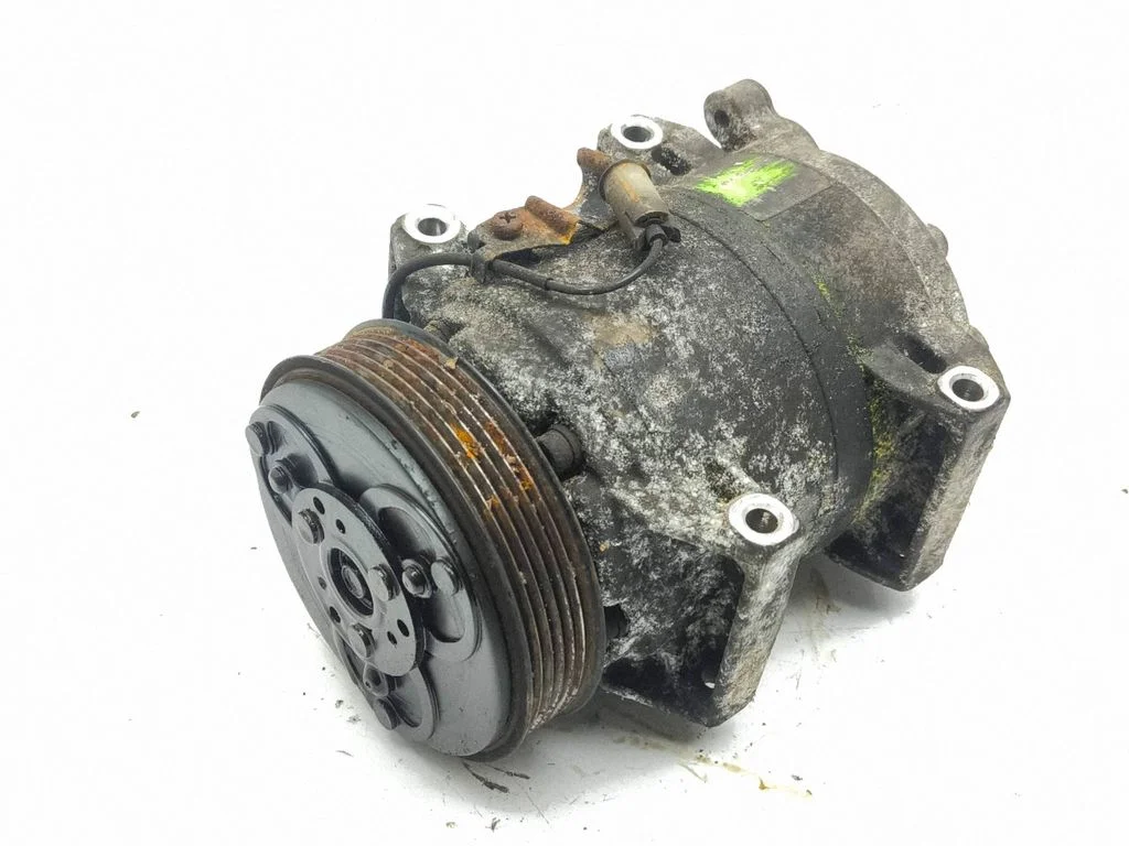 Air conditioning (A/C) compressor (pump) P8684237