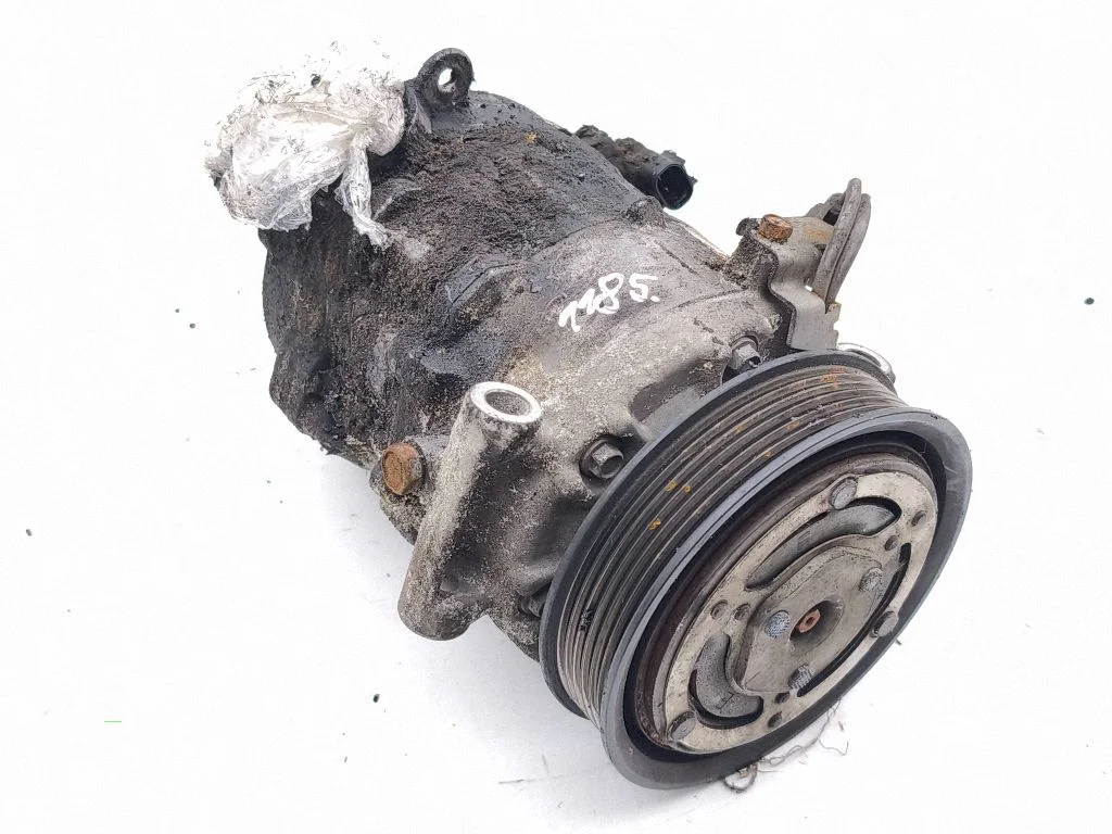 Air conditioning (A/C) compressor (pump) MC4471606712