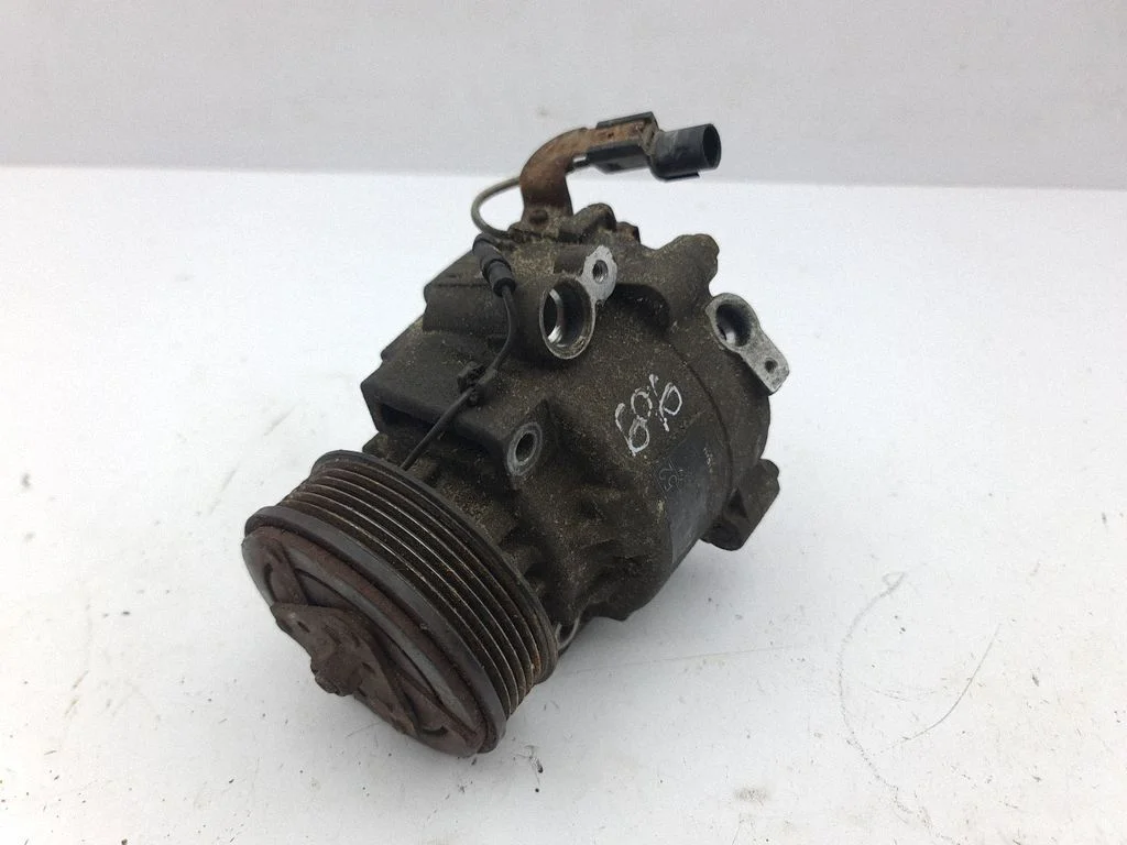 Air conditioning (A/C) compressor (pump) 7813A352