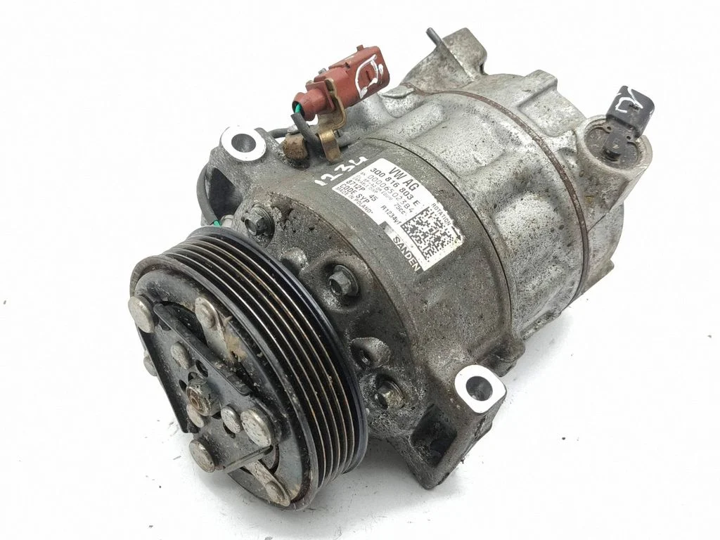 Air conditioning (A/C) compressor (pump) 3Q0816803E