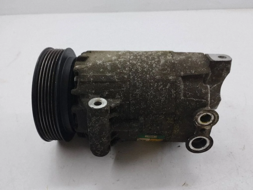 Air conditioning (A/C) compressor (pump) 01140703