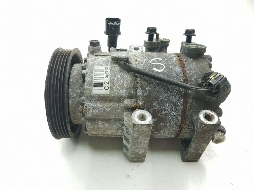 Air conditioning (A/C) compressor (pump) F500JDCCE09