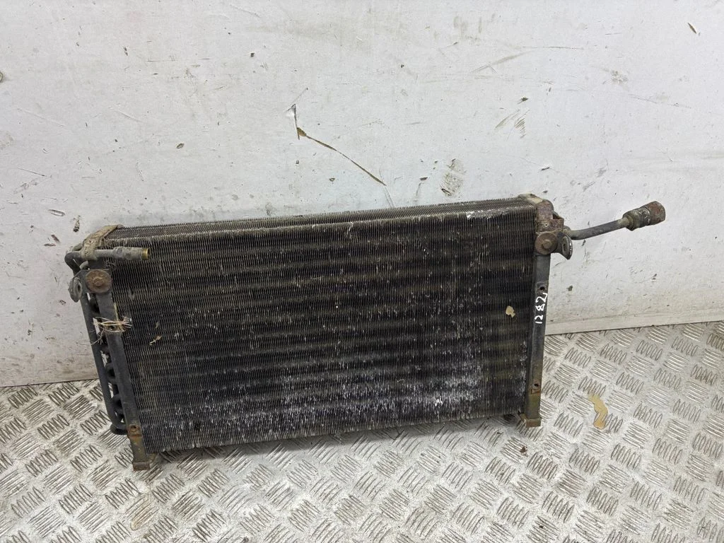 Kliimaseadme jahutusradiaator (kondensaator) – Rolls-Royce Silver Spur (1980-1998)