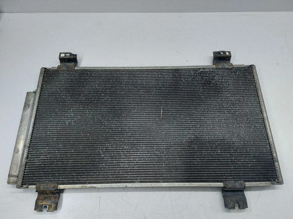 Kliimaseadme jahutusradiaator (kondensaator)