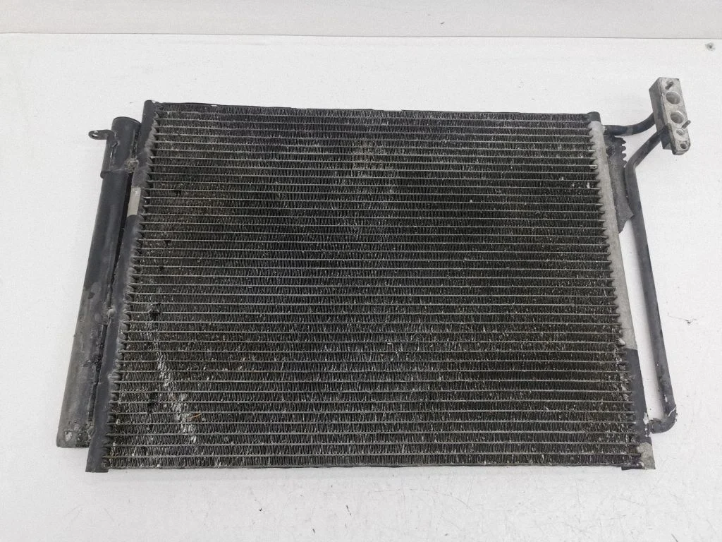 Gaisa kondicioniera dzesēšanas radiators (kondensators) 6914215