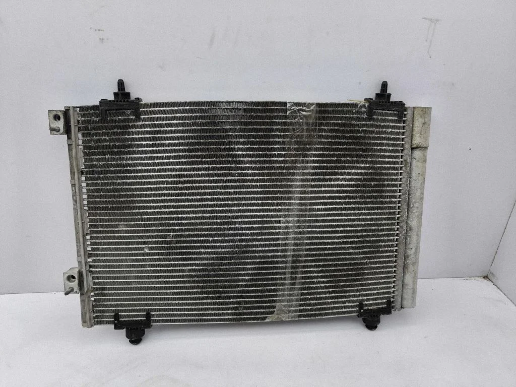 Gaisa kondicioniera dzesēšanas radiators (kondensators)