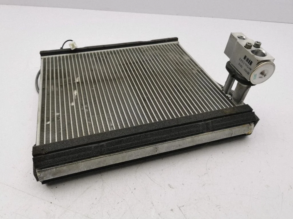 A/C cooling radiator (condenser) – Toyota RAV 4 (XA50) (2018-)