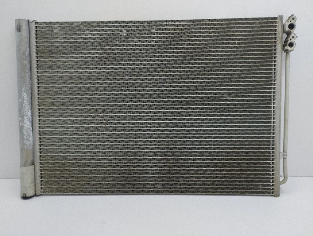Kliimaseadme jahutusradiaator (kondensaator) Z9415003