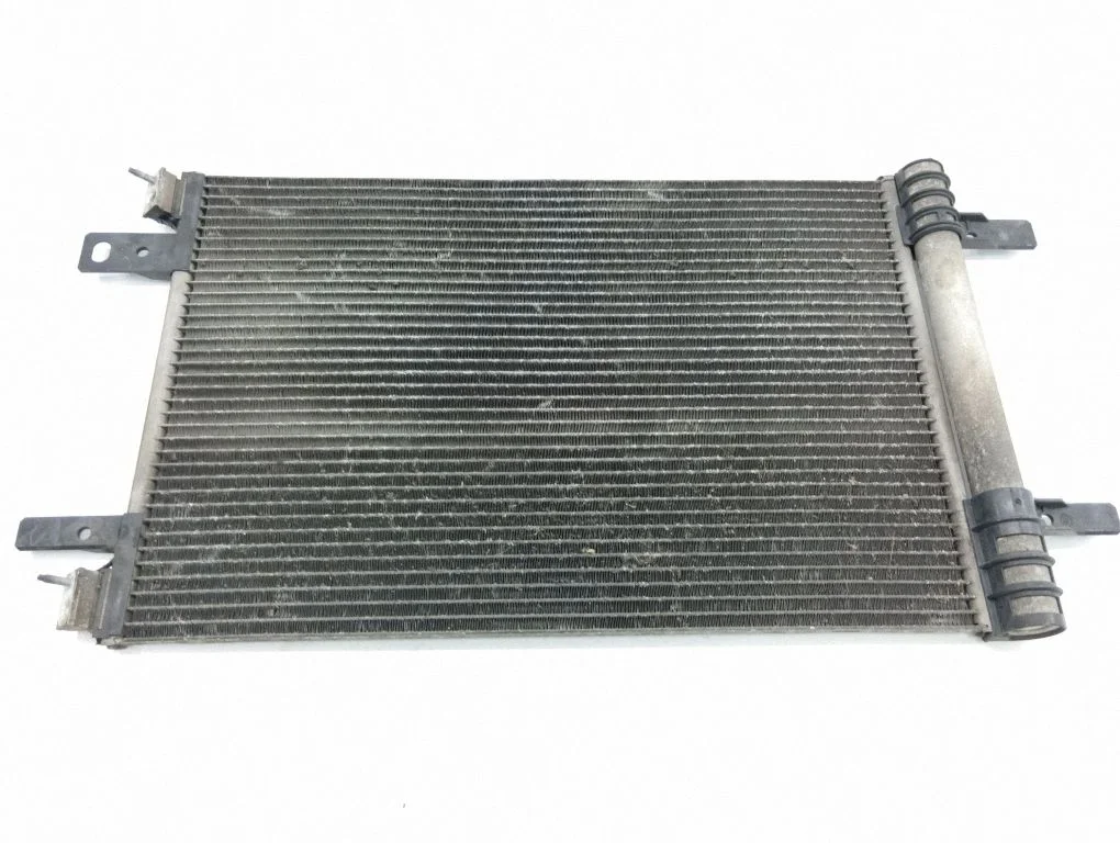 Kliimaseadme jahutusradiaator (kondensaator) 9816746580