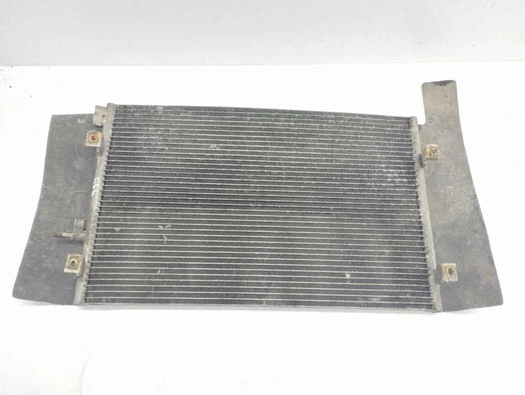 Gaisa kondicioniera dzesēšanas radiators (kondensators) 8016228040