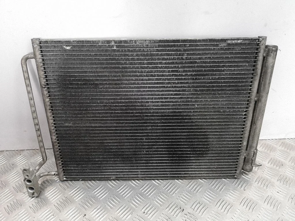 Gaisa kondicioniera dzesēšanas radiators (kondensators) 6914216