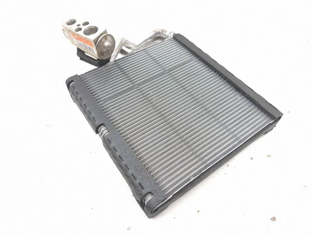 Kliimaseadme radiaator (salongis)