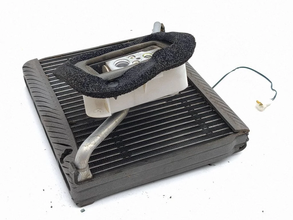 Air conditioning (A/C) radiator (interior)