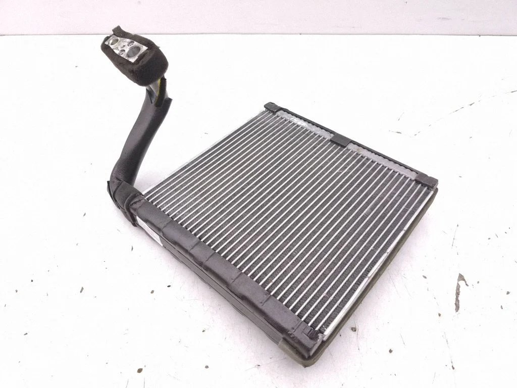 Kliimaseadme radiaator (salongis)