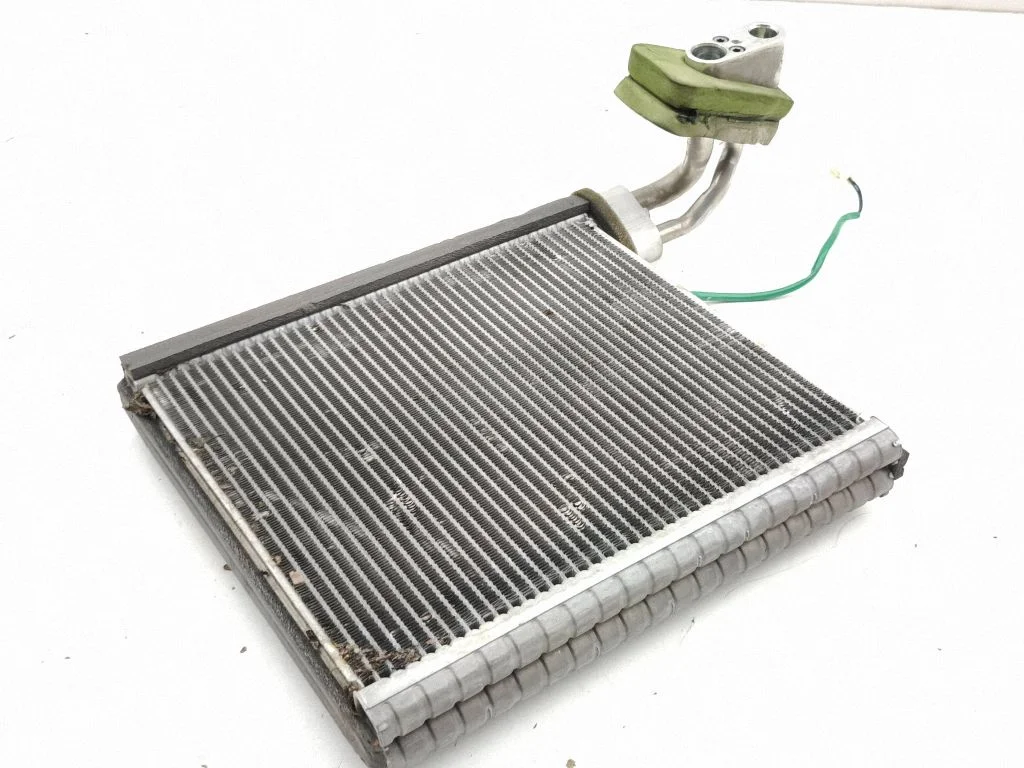 Kliimaseadme radiaator (salongis) 09K197414B