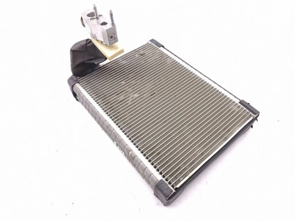 Kliimaseadme radiaator (salongis)