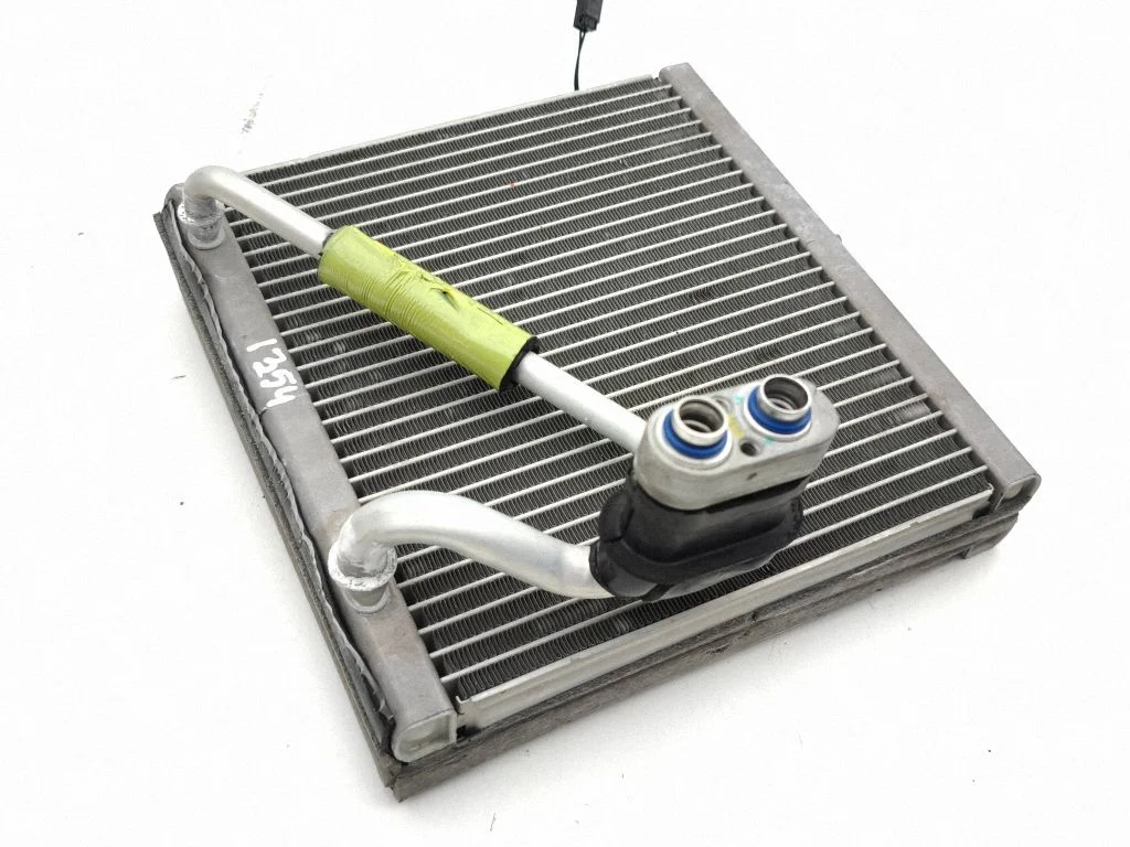 Air conditioning (A/C) radiator (interior)